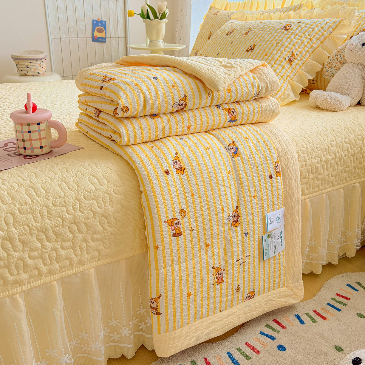 91家纺网 家纺一手货源 找家纺 绒耀家纺 2026春夏直播爆款泡芙棉云感双层纱皱皱纱韩式花边夏被四件套 星星人-AB