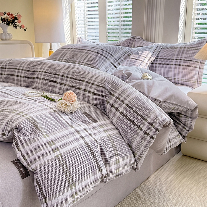 91家纺网 家纺一手货源 找家纺 木易家居 2026新款全棉磨毛印花四件套匆匆那年