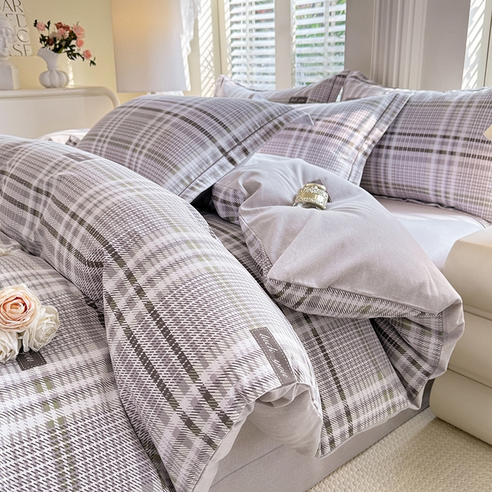 91家纺网 家纺一手货源 找家纺 木易家居 2026新款全棉磨毛印花四件套匆匆那年