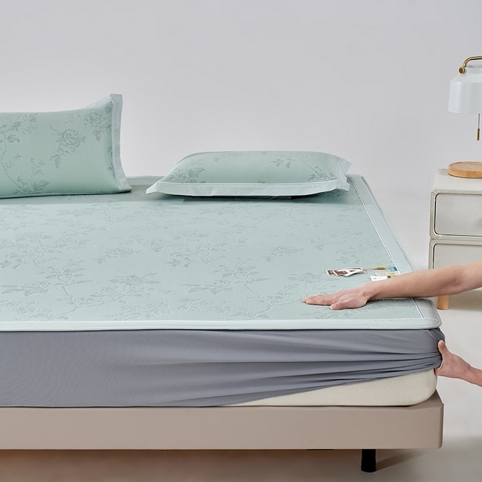 91家纺网 家纺一手货源 找家纺 小牛席业 2026新款腊肠狗格纹提花冰丝夏凉枕套单枕套枕套单件 香槟