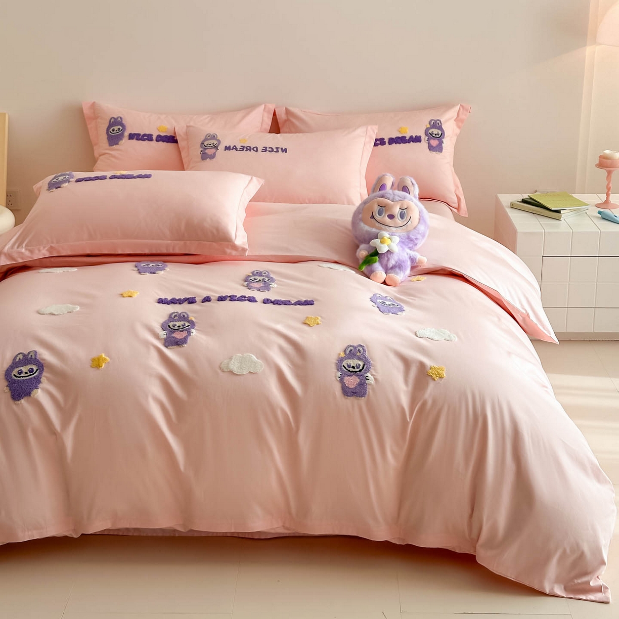 91家纺网 家纺一手货源 找家纺 犇牛仓储供应链 2026春夏新款A类全棉纯棉毛巾绣卡通款四件套拉布布 拉布布-粉玉