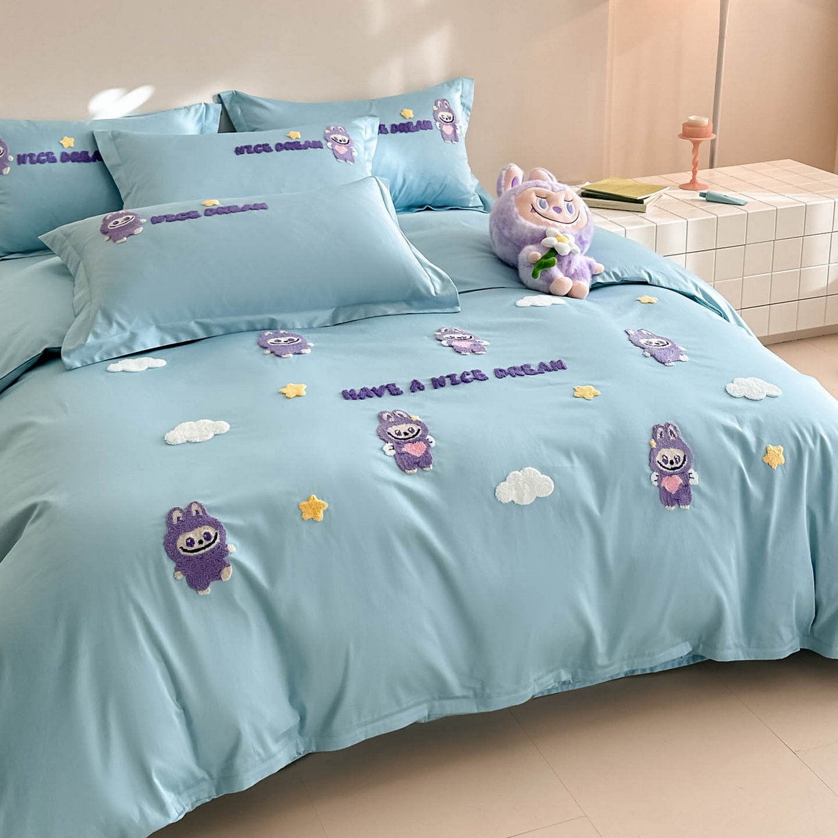 91家纺网 家纺一手货源 找家纺 犇牛仓储供应链 2026春夏新款A类全棉纯棉毛巾绣卡通款四件套拉布布 拉布布-蓝