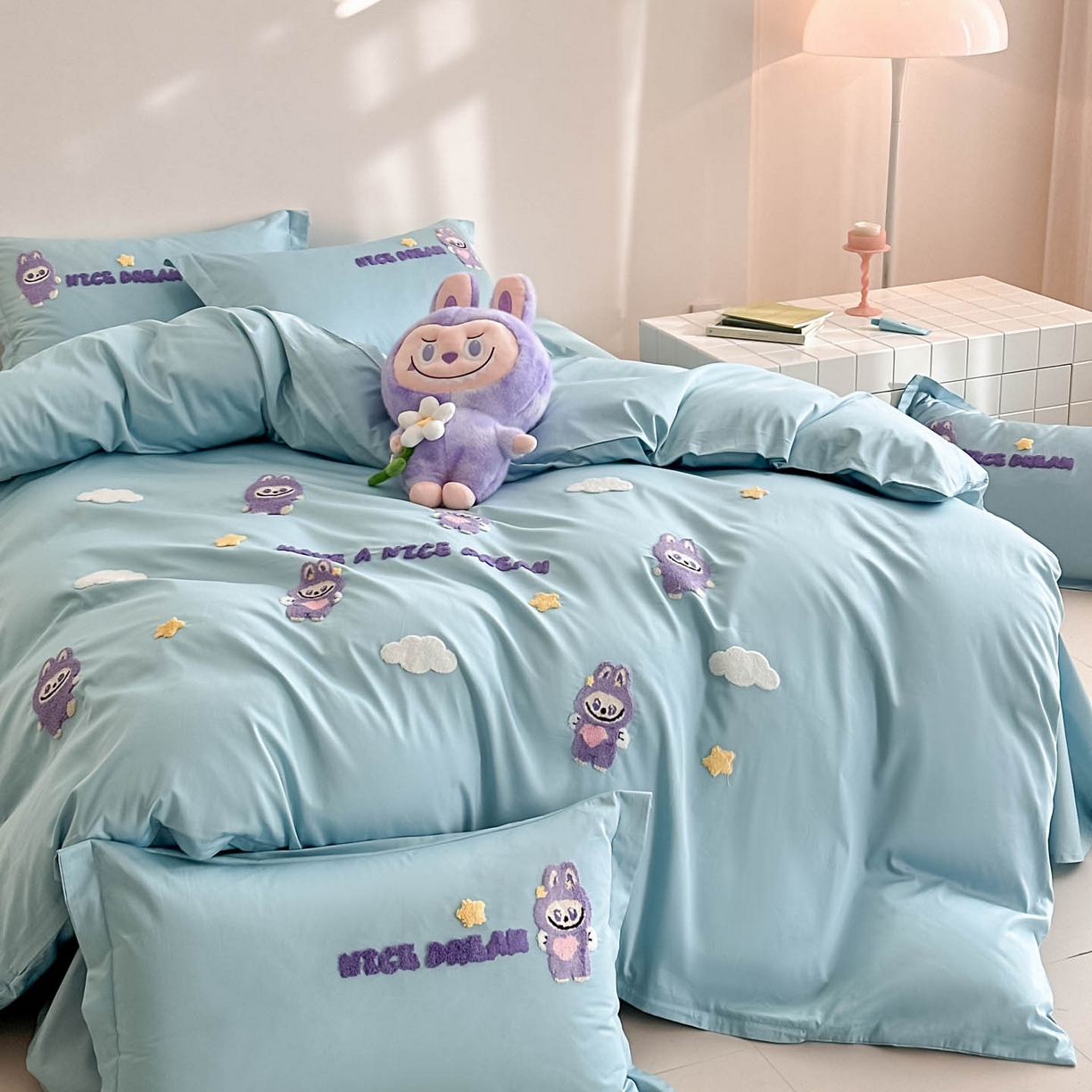 91家纺网 家纺一手货源 找家纺 犇牛仓储供应链 2026春夏新款A类全棉纯棉毛巾绣卡通款四件套拉布布 拉布布-蓝