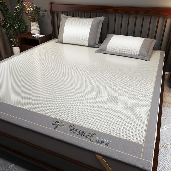 yyds网供 2026新款碳光绣花冰藤席夏季冰丝席空调软席可水洗折叠凉席 绣花素雅-银灰