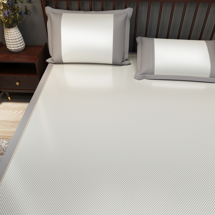 91家纺网 家纺一手货源 找家纺 yyds网供 2026新款碳光绣花冰藤席夏季冰丝席空调软席可水洗折叠凉席 绣花素雅-银灰