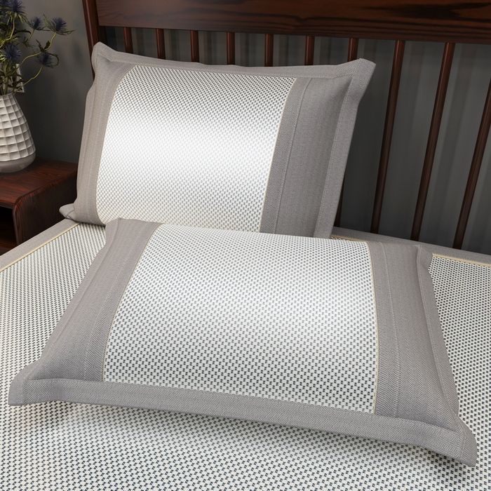 91家纺网 家纺一手货源 找家纺 yyds网供 2026新款碳光绣花冰藤席夏季冰丝席空调软席可水洗折叠凉席 绣花素雅-银蓝