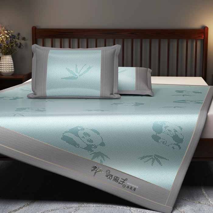 91家纺网 家纺一手货源 找家纺 yyds网供 2026新款碳光绣花冰藤席夏季冰丝席空调软席可水洗折叠凉席 绣花熊猫-水绿