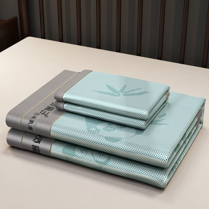 91家纺网 家纺一手货源 找家纺 yyds网供 2026新款碳光绣花冰藤席夏季冰丝席空调软席可水洗折叠凉席 绣花熊猫-水绿