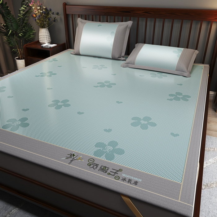 yyds网供 2026新款碳光绣花冰藤席夏季冰丝席空调软席可水洗折叠凉席 绣花樱花-水绿