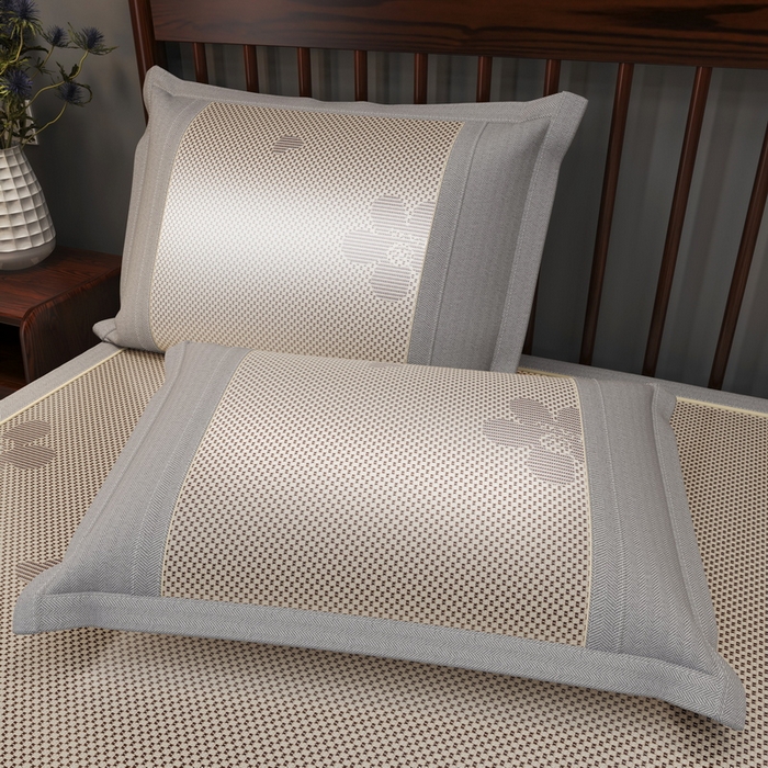 91家纺网 家纺一手货源 找家纺 yyds网供 2026新款碳光绣花冰藤席夏季冰丝席空调软席可水洗折叠凉席 绣花樱花-香槟