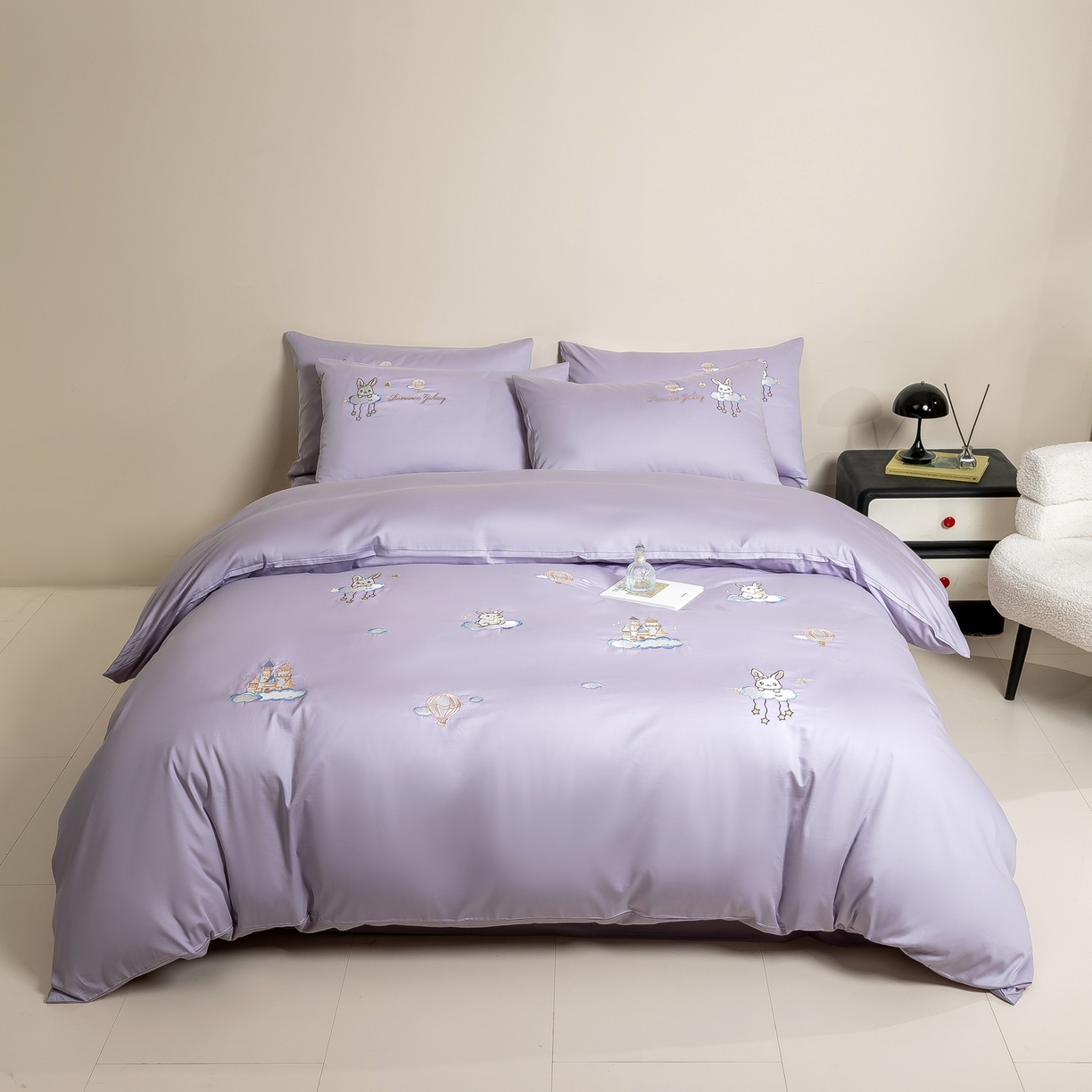 91家纺网 家纺一手货源 找家纺 绒掌柜家纺（品质焕新） 2026新款100S长绒棉纯棉精密刺绣四件套-云境系列-版权产品-礼盒装 云境-奶芋紫