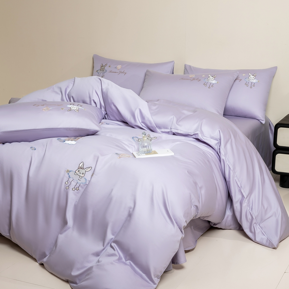 绒掌柜家纺（品质焕新） 2026新款100S长绒棉纯棉精密刺绣四件套-云境系列-版权产品-礼盒装 云境-奶芋紫