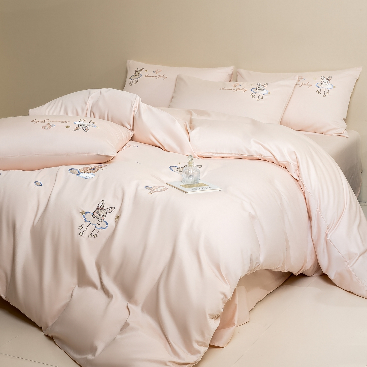 绒掌柜家纺（品质焕新） 2026新款100S长绒棉纯棉精密刺绣四件套-云境系列-版权产品-礼盒装 云境-蜜桃粉