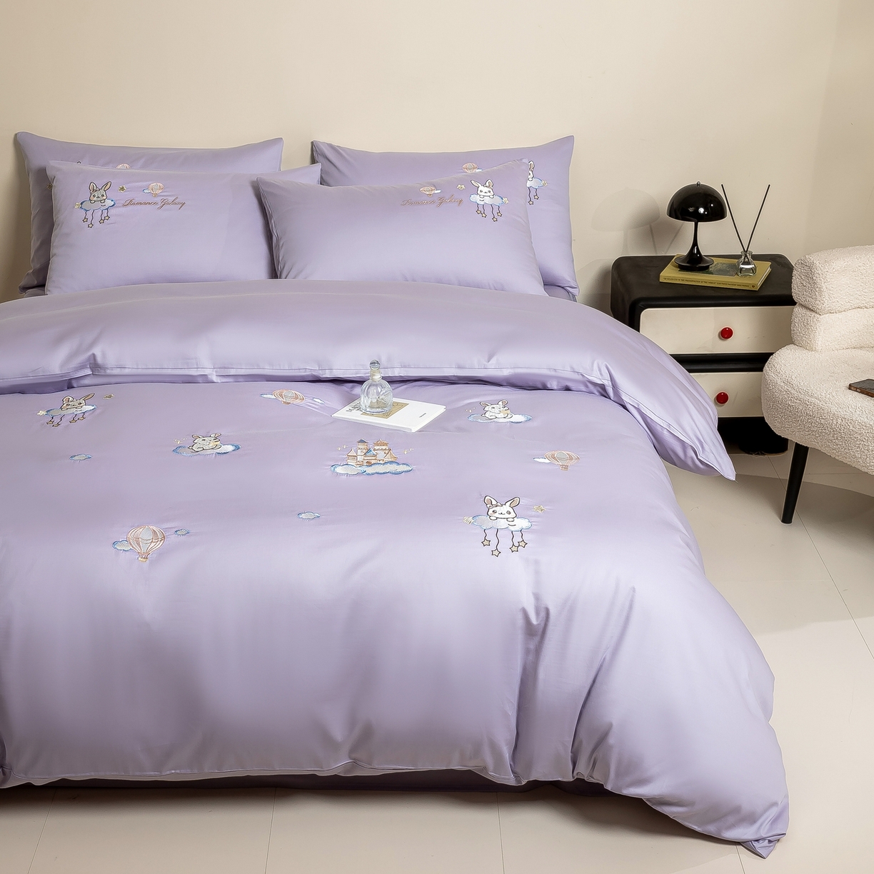 91家纺网 家纺一手货源 找家纺 绒掌柜家纺（品质焕新） 2026新款100S长绒棉纯棉精密刺绣四件套-云境系列-版权产品-礼盒装 云境-奶芋紫