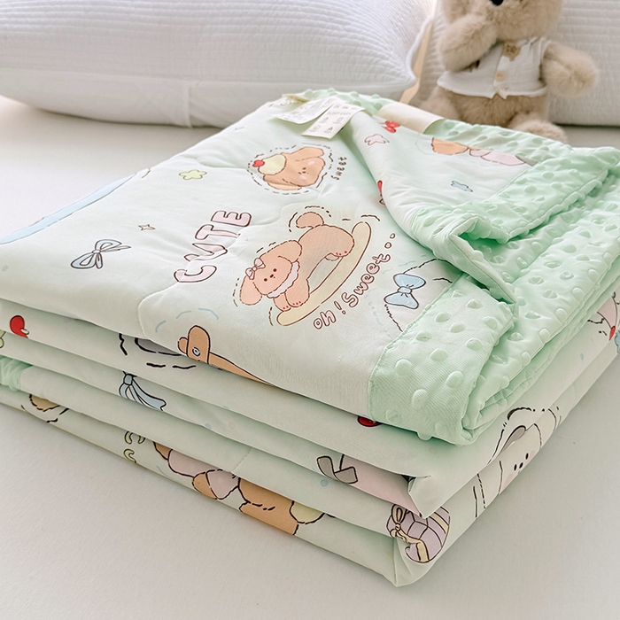 91家纺网 家纺一手货源 找家纺 丫丫家纺 2026新款Ａ类豆豆被有氨凉感丝冰豆豆夏被卡通印花双面凉感丝（含氨纶）夏凉被空调被子 奶芙萌宠绿‌