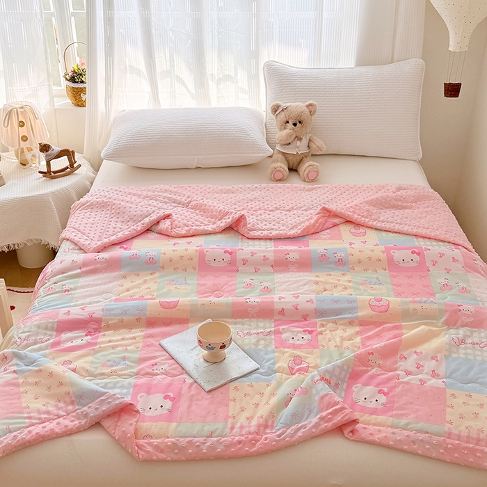 91家纺网 家纺一手货源 找家纺 丫丫家纺 2026新款Ａ类豆豆被有氨凉感丝冰豆豆夏被卡通印花双面凉感丝（含氨纶）夏凉被空调被子 百福格子喵