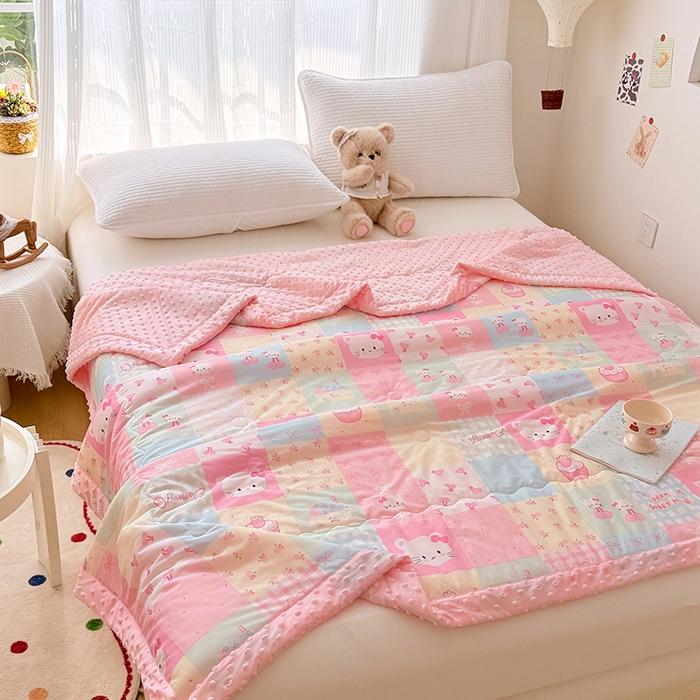 91家纺网 家纺一手货源 找家纺 丫丫家纺 2026新款Ａ类豆豆被有氨凉感丝冰豆豆夏被卡通印花双面凉感丝（含氨纶）夏凉被空调被子 百福格子喵