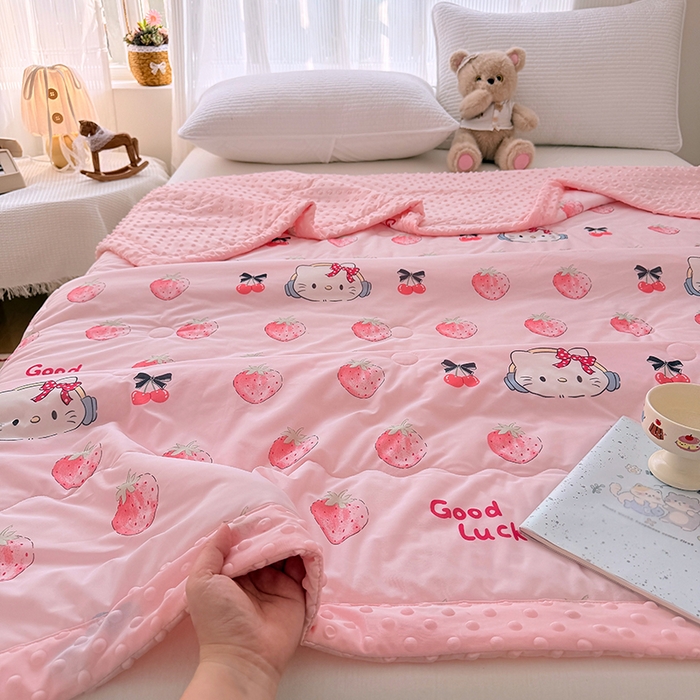 91家纺网 家纺一手货源 找家纺 丫丫家纺 2026新款Ａ类豆豆被有氨凉感丝冰豆豆夏被卡通印花双面凉感丝（含氨纶）夏凉被空调被子 豆豆凯蒂粉