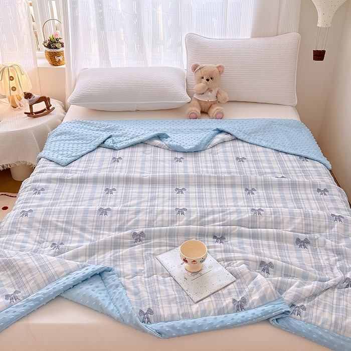 91家纺网 家纺一手货源 找家纺 丫丫家纺 2026新款Ａ类豆豆被有氨凉感丝冰豆豆夏被卡通印花双面凉感丝（含氨纶）夏凉被空调被子 蝴蝶结