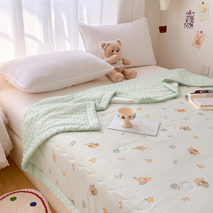 91家纺网 家纺一手货源 找家纺 丫丫家纺 2026新款Ａ类豆豆被有氨凉感丝冰豆豆夏被卡通印花双面凉感丝（含氨纶）夏凉被空调被子 奶绿星星