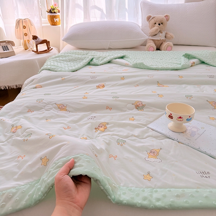 91家纺网 家纺一手货源 找家纺 丫丫家纺 2026新款Ａ类豆豆被有氨凉感丝冰豆豆夏被卡通印花双面凉感丝（含氨纶）夏凉被空调被子 奶绿星星
