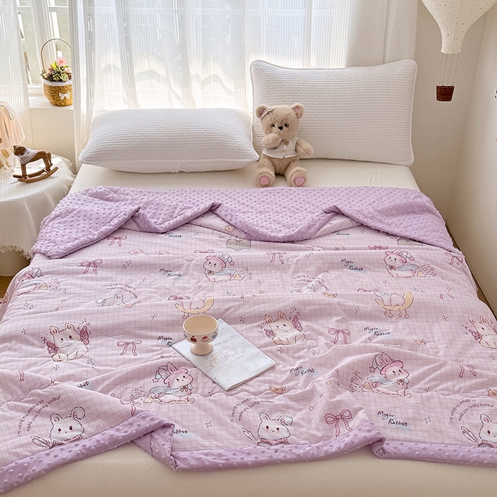 91家纺网 家纺一手货源 找家纺 丫丫家纺 2026新款Ａ类豆豆被有氨凉感丝冰豆豆夏被卡通印花双面凉感丝（含氨纶）夏凉被空调被子 小可爱紫