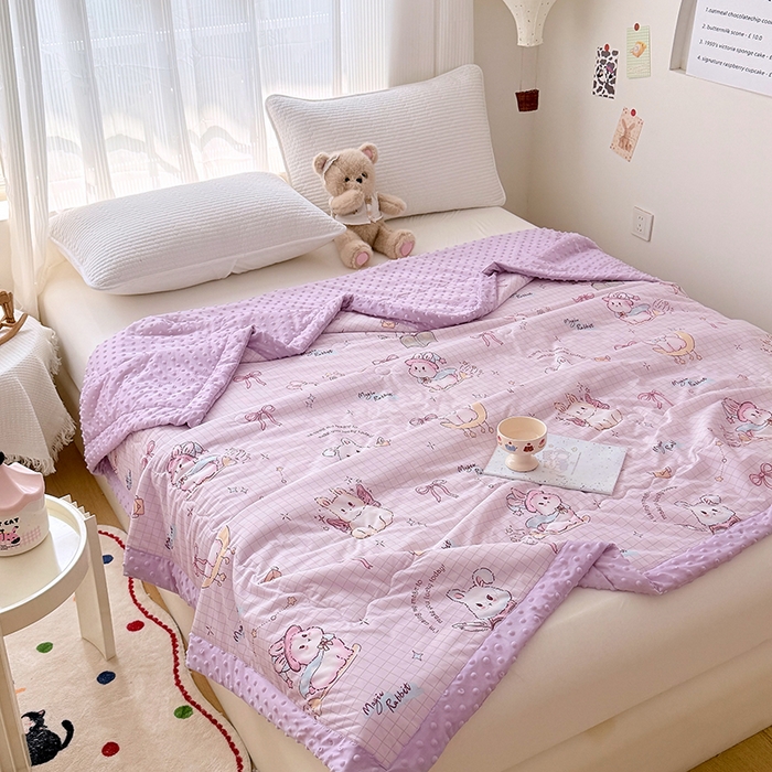 91家纺网 家纺一手货源 找家纺 丫丫家纺 2026新款Ａ类豆豆被有氨凉感丝冰豆豆夏被卡通印花双面凉感丝（含氨纶）夏凉被空调被子 小可爱紫