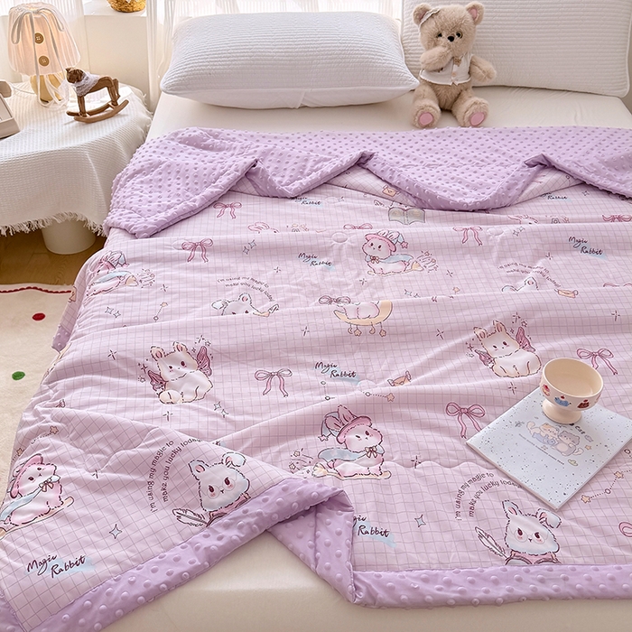 91家纺网 家纺一手货源 找家纺 丫丫家纺 2026新款Ａ类豆豆被有氨凉感丝冰豆豆夏被卡通印花双面凉感丝（含氨纶）夏凉被空调被子 小可爱紫