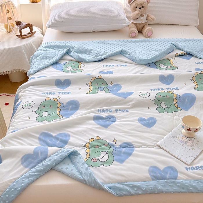91家纺网 家纺一手货源 找家纺 丫丫家纺 2026新款Ａ类豆豆被有氨凉感丝冰豆豆夏被卡通印花双面凉感丝（含氨纶）夏凉被空调被子 小恐龙