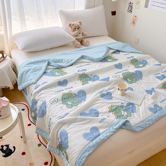 91家纺网 家纺一手货源 找家纺 丫丫家纺 2026新款Ａ类豆豆被有氨凉感丝冰豆豆夏被卡通印花双面凉感丝（含氨纶）夏凉被空调被子 小恐龙