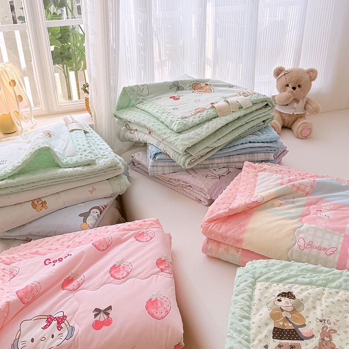 91家纺网 家纺一手货源 找家纺 丫丫家纺 2026新款Ａ类豆豆被有氨凉感丝冰豆豆夏被卡通印花双面凉感丝（含氨纶）夏凉被空调被子 组合图