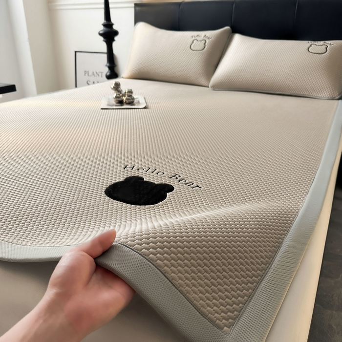 91家纺网 家纺一手货源 找家纺 （总）梵朴 2026新款凉感PE冰豆豆贴布绣凉席-升级抗起球