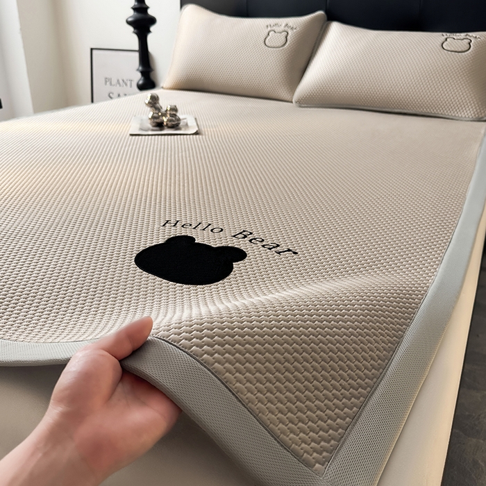 91家纺网 家纺一手货源 找家纺 梵朴 2025新款牛奶绒夹棉床垫床褥加厚珊瑚绒床护垫-印花系列（大床图） 三只布布