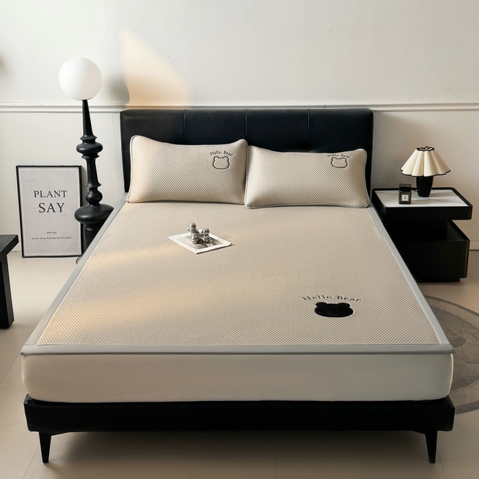 91家纺网 家纺一手货源 找家纺 （总）梵朴 2026新款凉感PE冰豆豆贴布绣凉席-升级抗起球