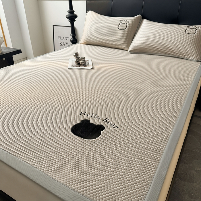 91家纺网 家纺一手货源 找家纺 （总）梵朴 2026新款凉感PE冰豆豆贴布绣凉席-升级抗起球