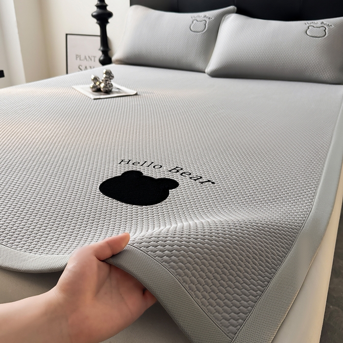 梵朴 2026新款凉感PE冰豆豆贴布绣凉席-升级抗起球 八宝熊-灰