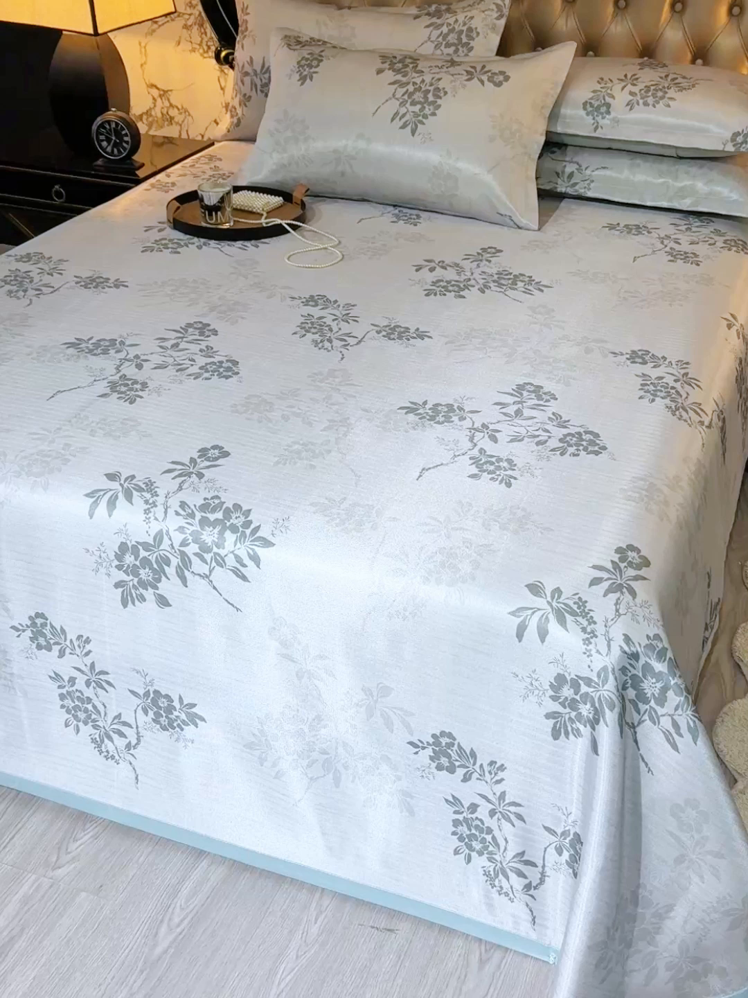 91家纺网 家纺一手货源 找家纺 坦客毯业 2026新款印花冰丝席三件套斜纹加厚冰丝凉席夏凉子 山茶花