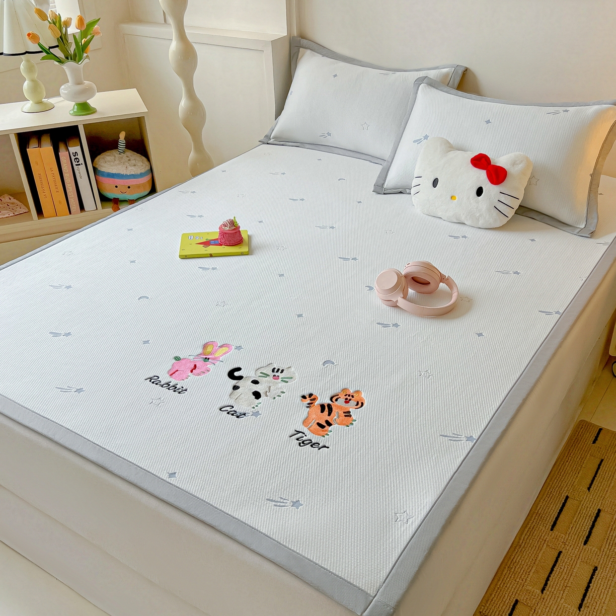 91家纺网 家纺一手货源 找家纺 多乐家纺 2026新款星辰系列PE提花凉感豆豆卡通刺绣大包边复合凉席 小老虎-流星(床单款)