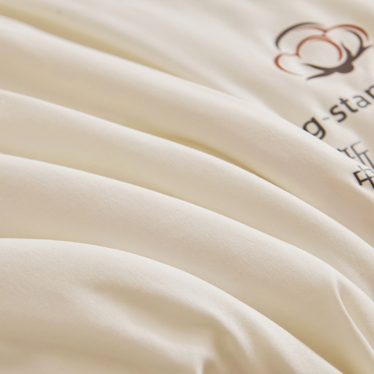 91家纺网 家纺一手货源 找家纺 初相识被业 2026春夏新款A类水洗棉纯色双拼新疆棉花被夏被夏凉被空调被 新疆棉云朵白拼粉玉