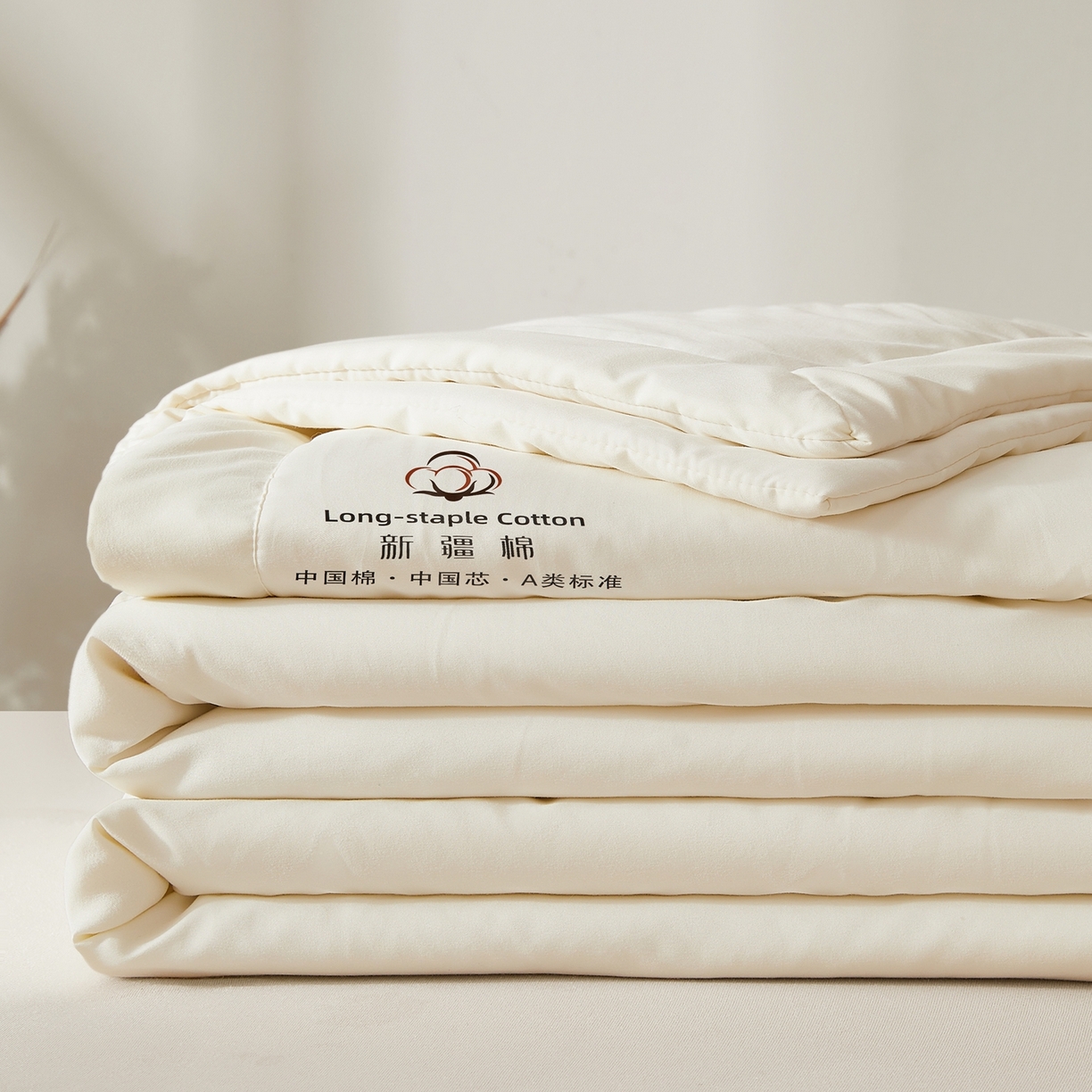 91家纺网 家纺一手货源 找家纺 初相识被业 2026春夏新款A类水洗棉纯色双拼新疆棉花被夏被夏凉被空调被 新疆棉云朵白