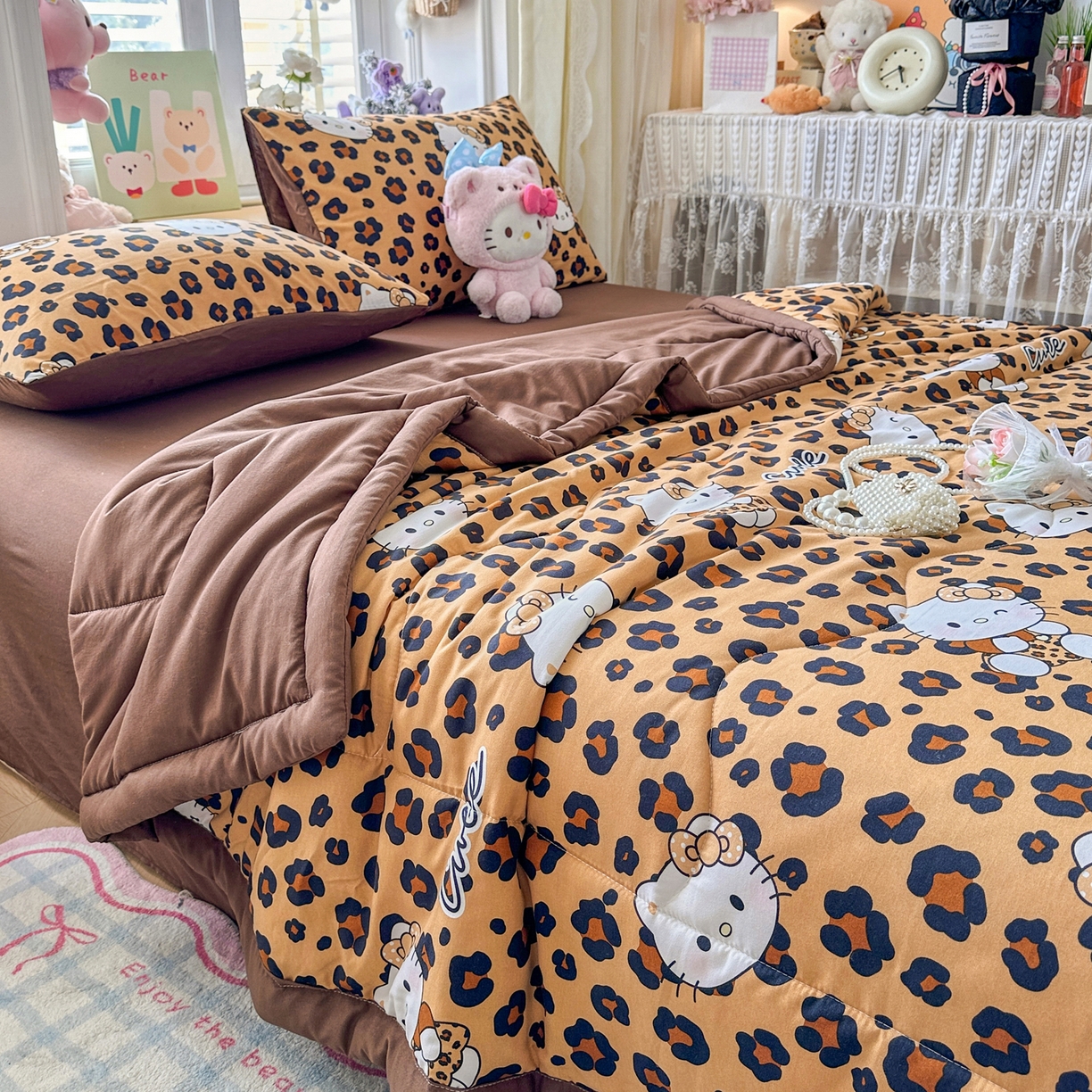 91家纺网 家纺一手货源 找家纺 优卡迪家纺馆 2026新款水洗云朵棉夏被四件套下载文件包含买家秀 豹纹猫咪-咖