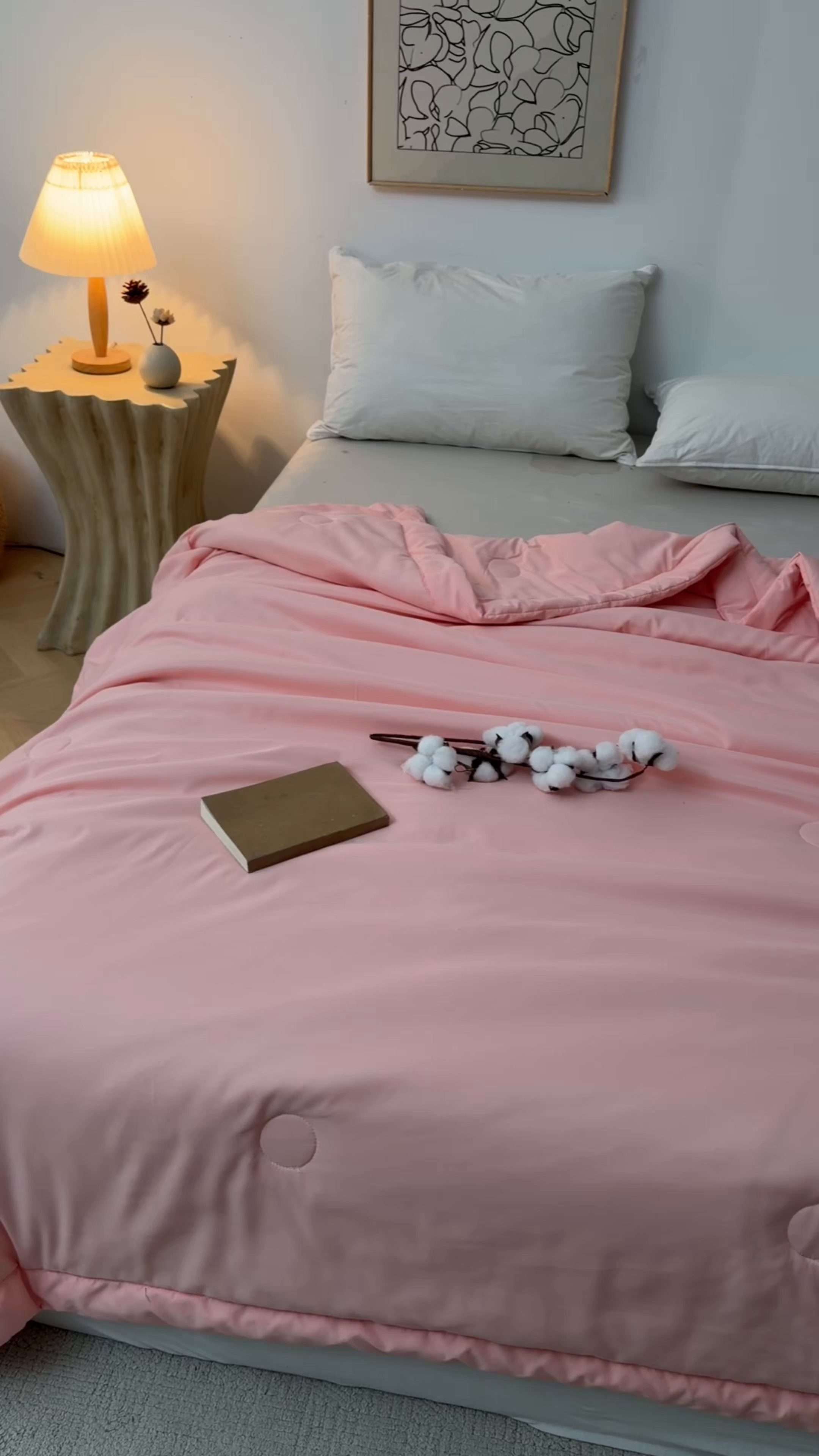 91家纺网 家纺一手货源 找家纺 初相识被业 2026春夏新款A类水洗棉纯色双拼新疆棉花被夏被夏凉被空调被 新疆棉香妃玉