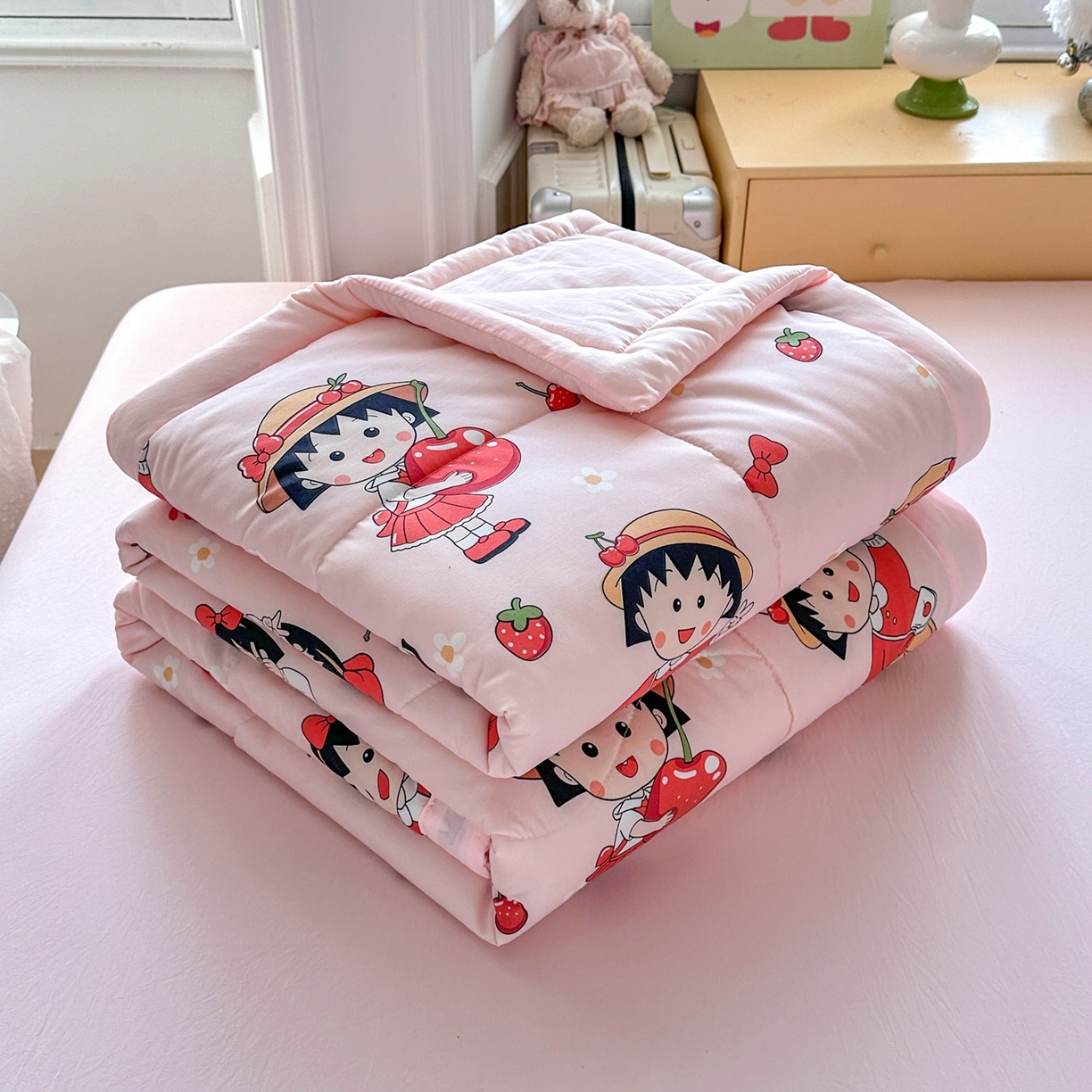 91家纺网 家纺一手货源 找家纺 优卡迪家纺馆 2026新款水洗云朵棉夏被四件套下载文件包含买家秀 草莓女孩