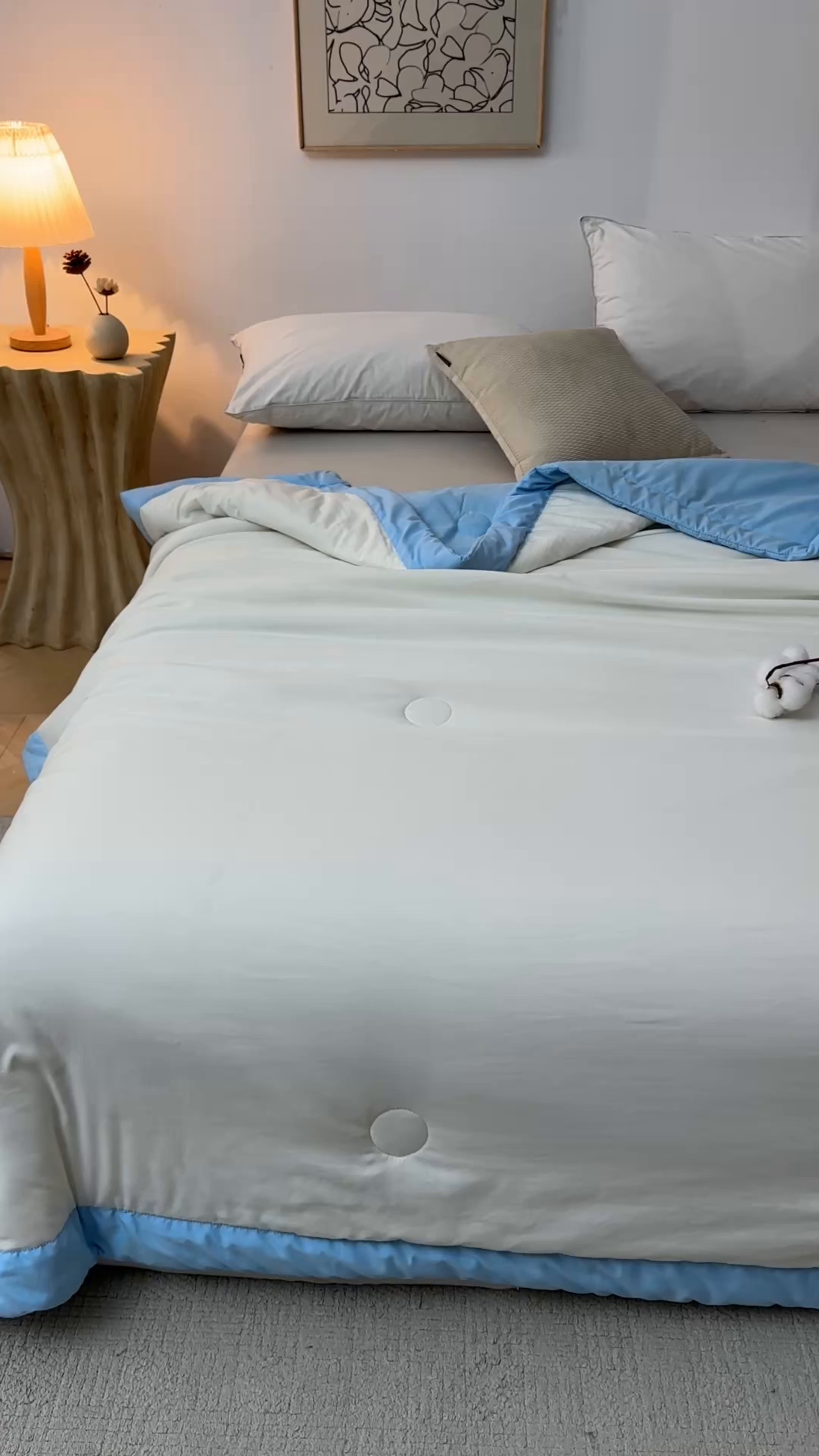 91家纺网 家纺一手货源 找家纺 初相识被业 2026春夏新款A类水洗棉纯色双拼新疆棉花被夏被夏凉被空调被 新疆棉云朵白拼蓝