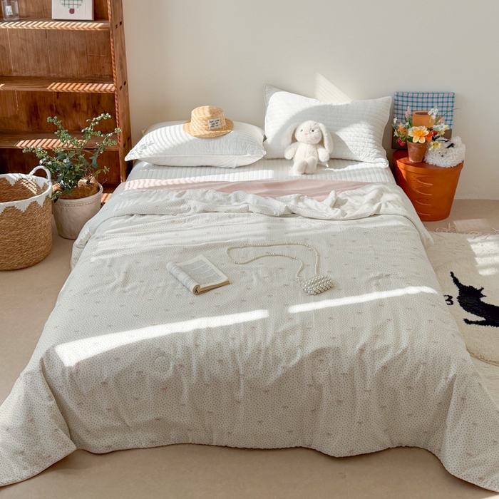 91家纺网 家纺一手货源 找家纺 大彩家居 2026新款全棉双层纱凉感夏被 法式蝴蝶结