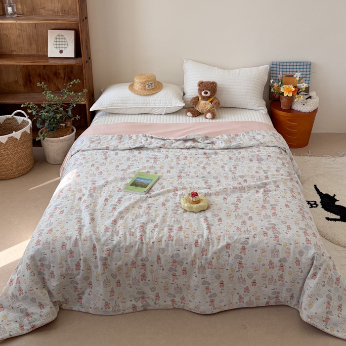 91家纺网 家纺一手货源 找家纺 大彩家居 2026新款全棉双层纱凉感夏被 梦幻城堡