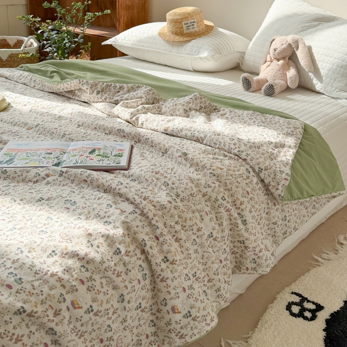 91家纺网 家纺一手货源 找家纺 大彩家居 2026新款全棉双层纱凉感夏被 迷雾森林