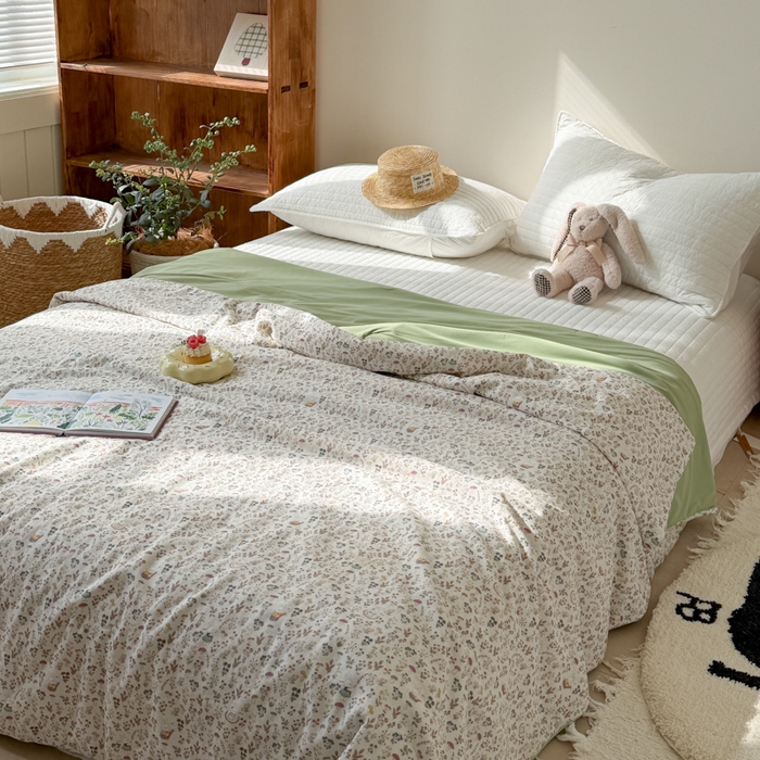 91家纺网 家纺一手货源 找家纺 大彩家居 2026新款全棉双层纱凉感夏被 迷雾森林