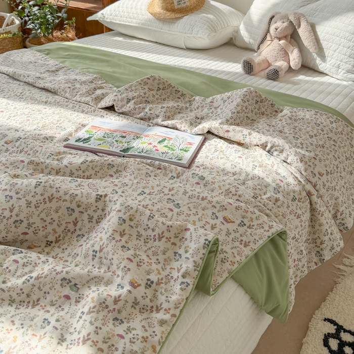 91家纺网 家纺一手货源 找家纺 大彩家居 2026新款全棉双层纱凉感夏被 迷雾森林