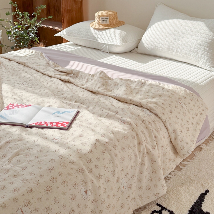 91家纺网 家纺一手货源 找家纺 大彩家居 2026新款全棉双层纱凉感夏被 田园小憩